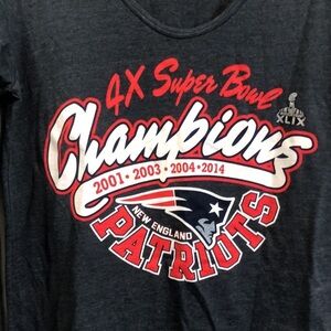 NFL Apparel New England Patriots 4X Super Bowl Long-Sleeve T-Shirt, Large